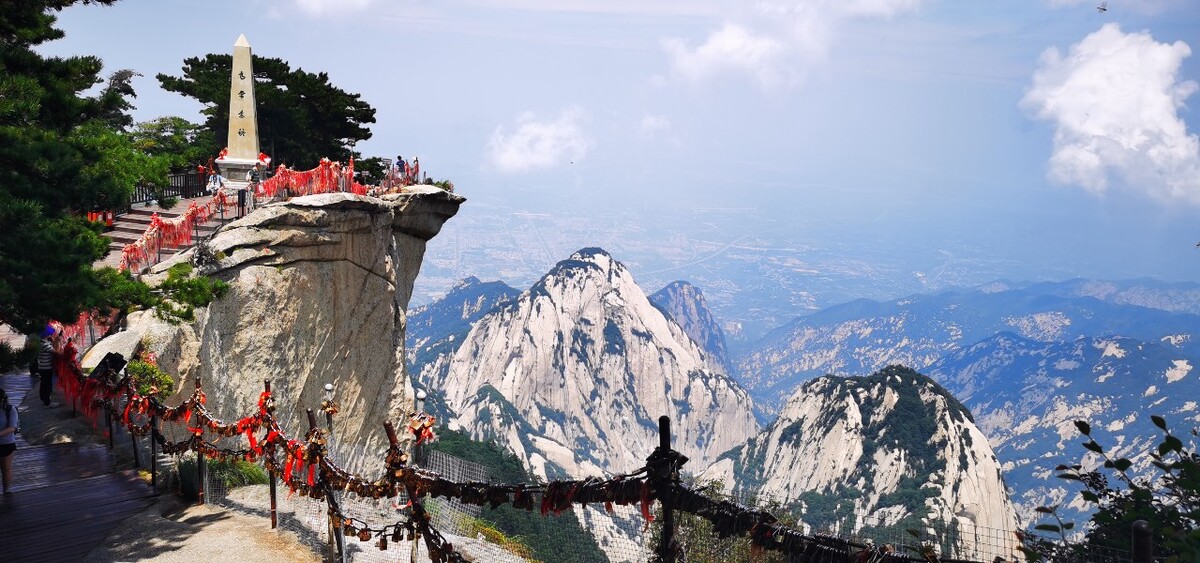 Mount-Huashan-Cloud-Terrace-Peak